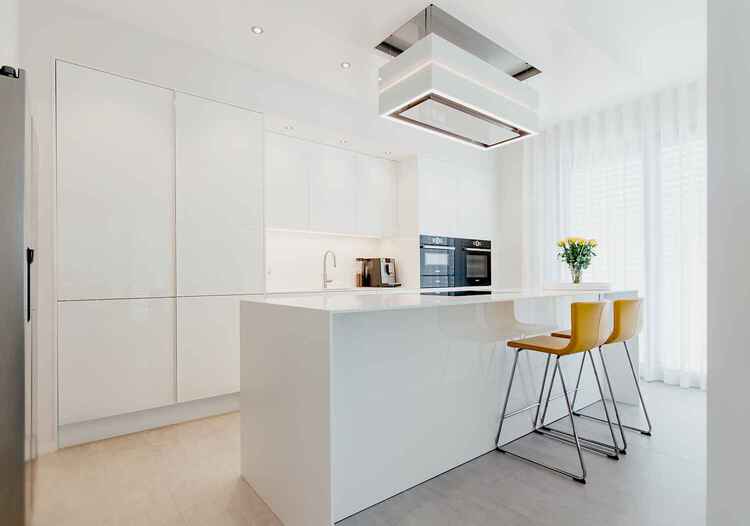 Schreinerk&uuml;che in graziler Anmut