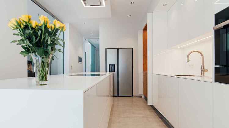 Schreinerk&uuml;che in graziler Anmut